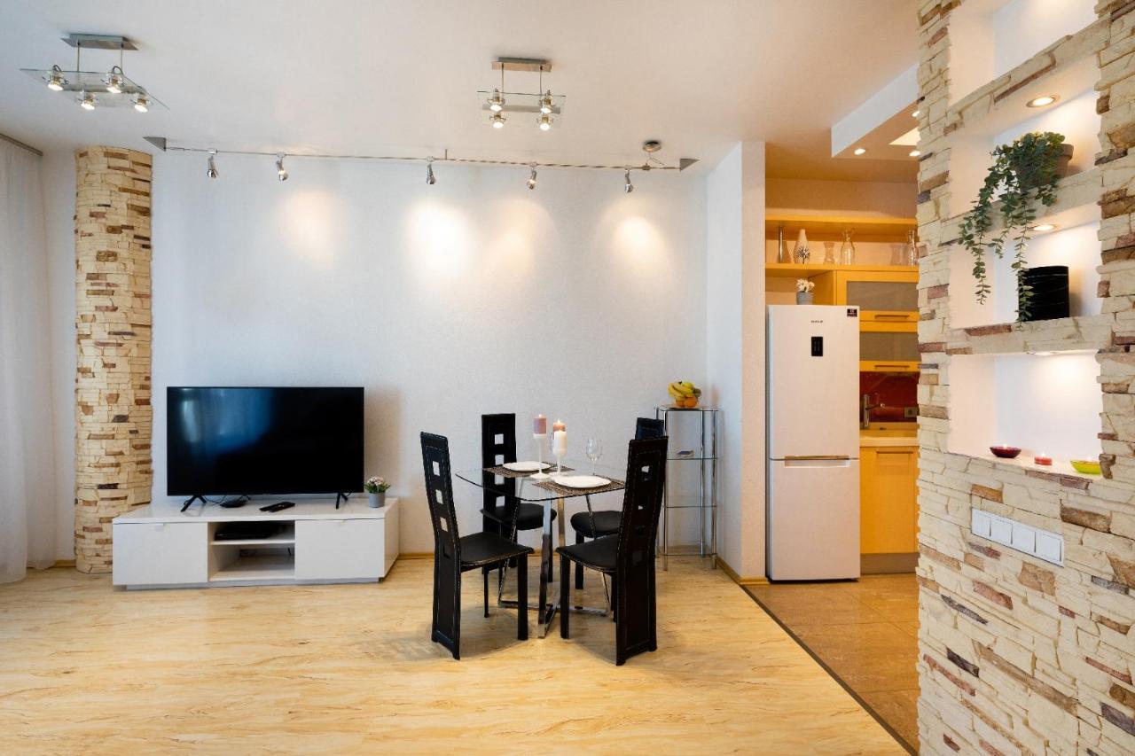Riverside One Bedroom