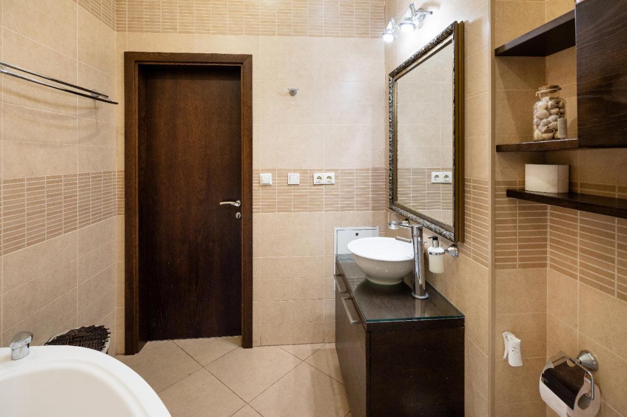 Riverside One Bedroom