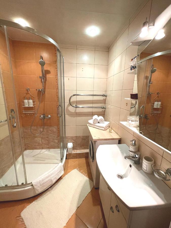 Cozy Lielvardes Appartement Riga