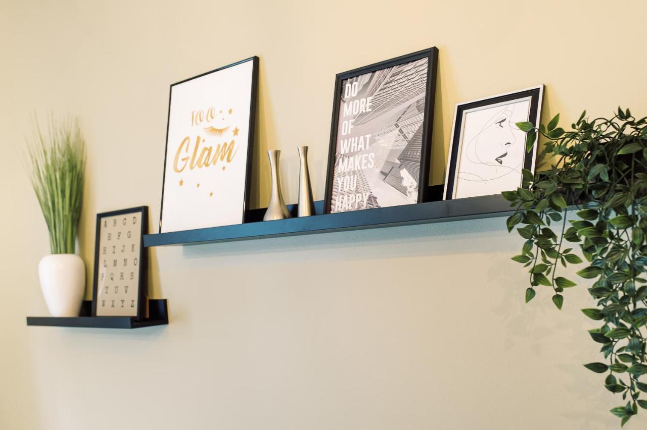 Elvis Apartment/11 Beds/6 Bedrooms/riga Old Town Dzīvoklis