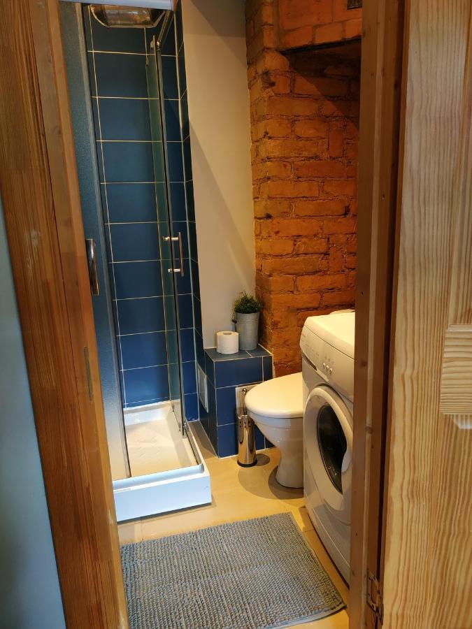 Tiny Non-smoking Caka & Free Parking Apartment *