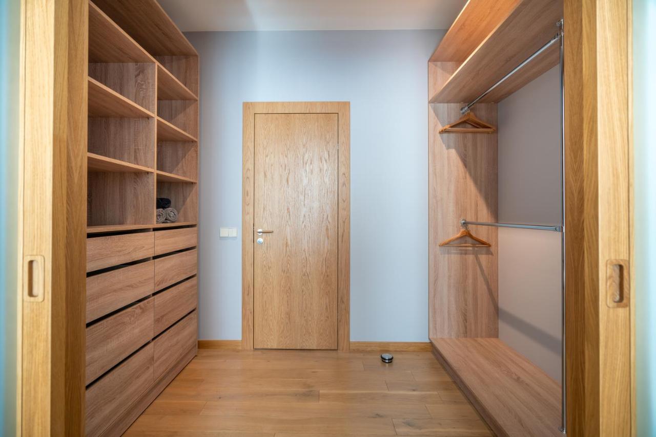 Apartment Easyrooms Dzirnavu Riga