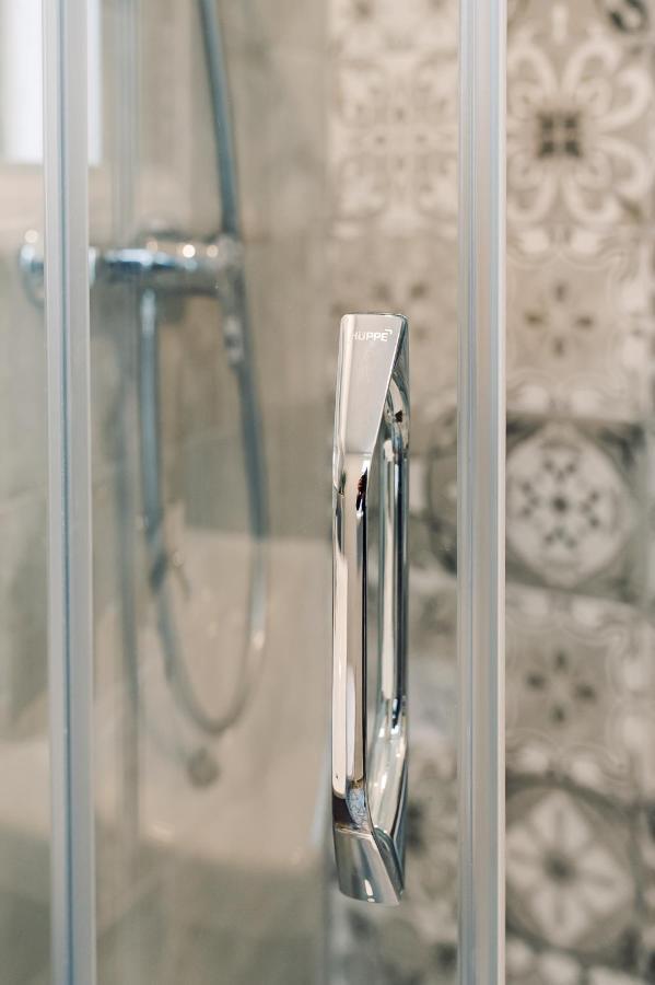 Dzīvoklis Elvis Apartment/11 Beds/6 Bedrooms/riga Old Town
