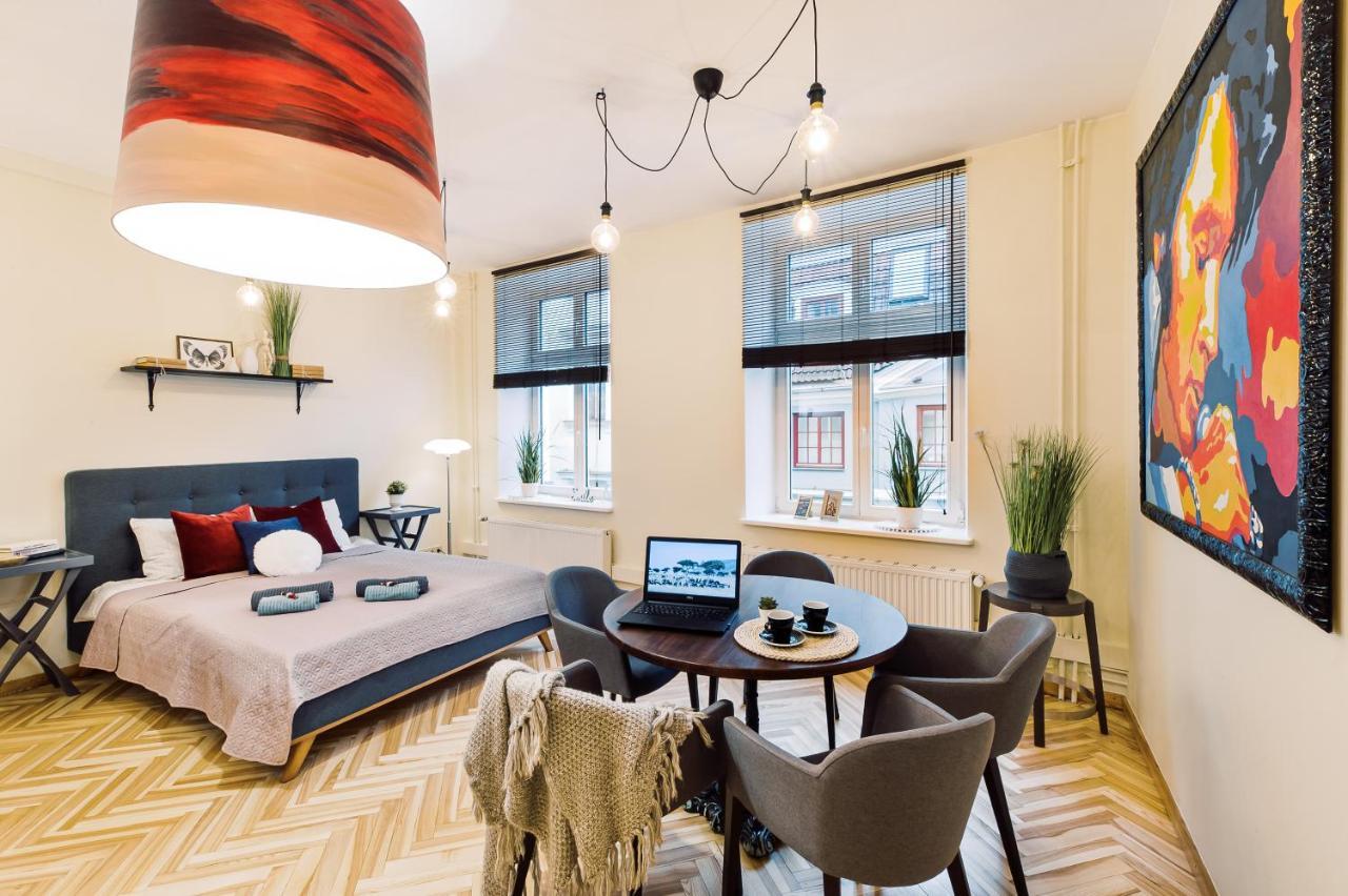 Dzīvoklis Elvis Apartment/11 Beds/6 Bedrooms/riga Old Town