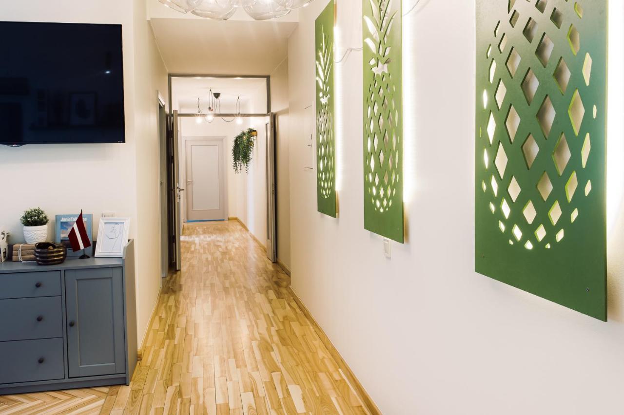 Dzīvoklis Elvis Apartment/11 Beds/6 Bedrooms/riga Old Town Riga