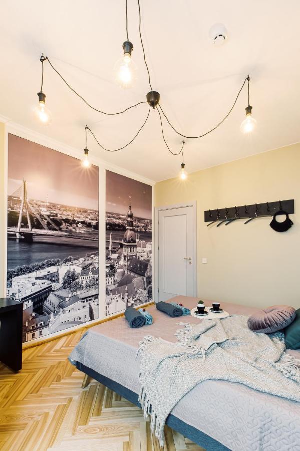 Elvis Apartment/11 Beds/6 Bedrooms/riga Old Town Dzīvoklis *