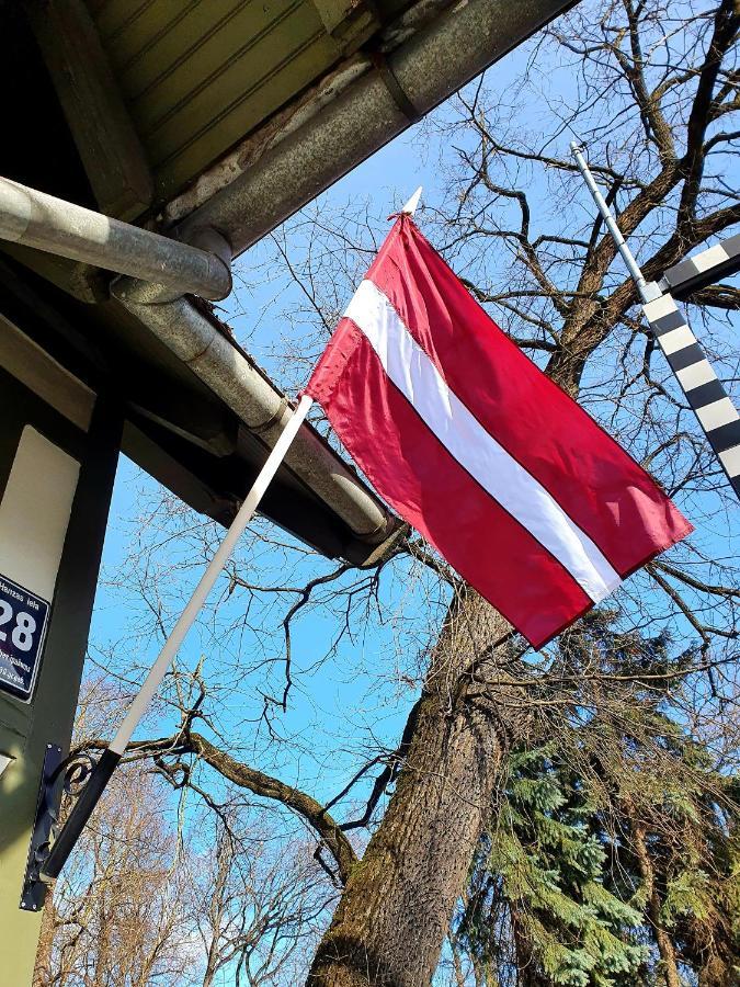2stavu Parka Namins Viesturdarza Perlu Medniekiem!