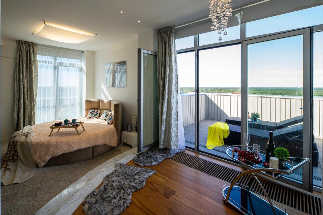 Skyhouse Private Penthouse And Apartment Riga