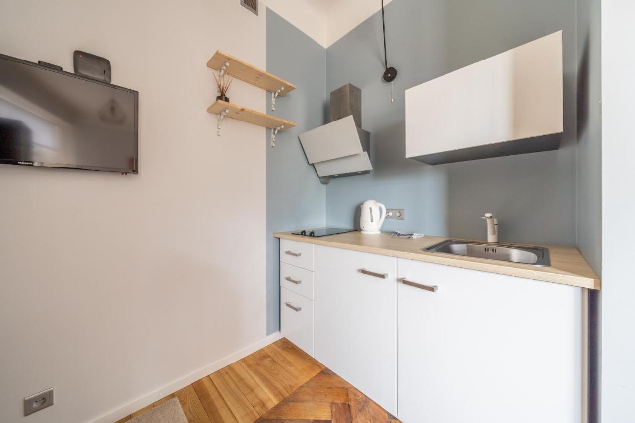 Baltic Design Apartments With Free Parking And Self Check In Apartment *