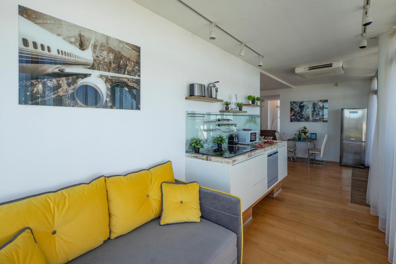 Apartment Skyhouse Private Penthouse And