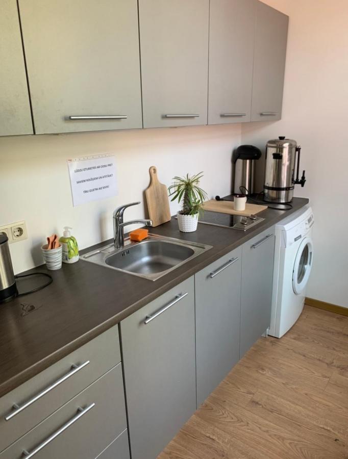 Fancy 2 Bed In Centre Apartment *