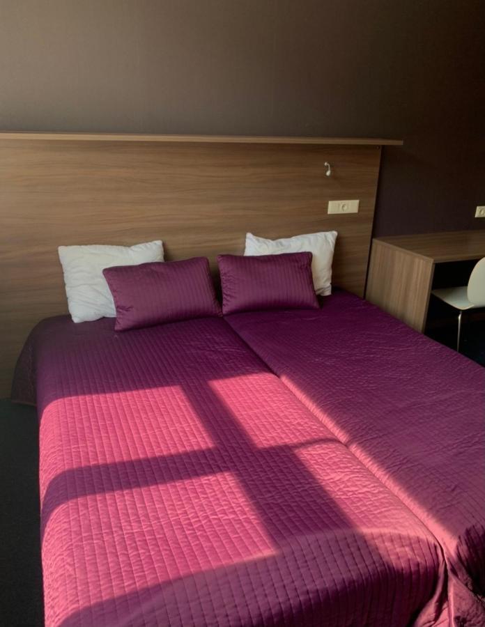 Fancy 2 Bed In Centre *