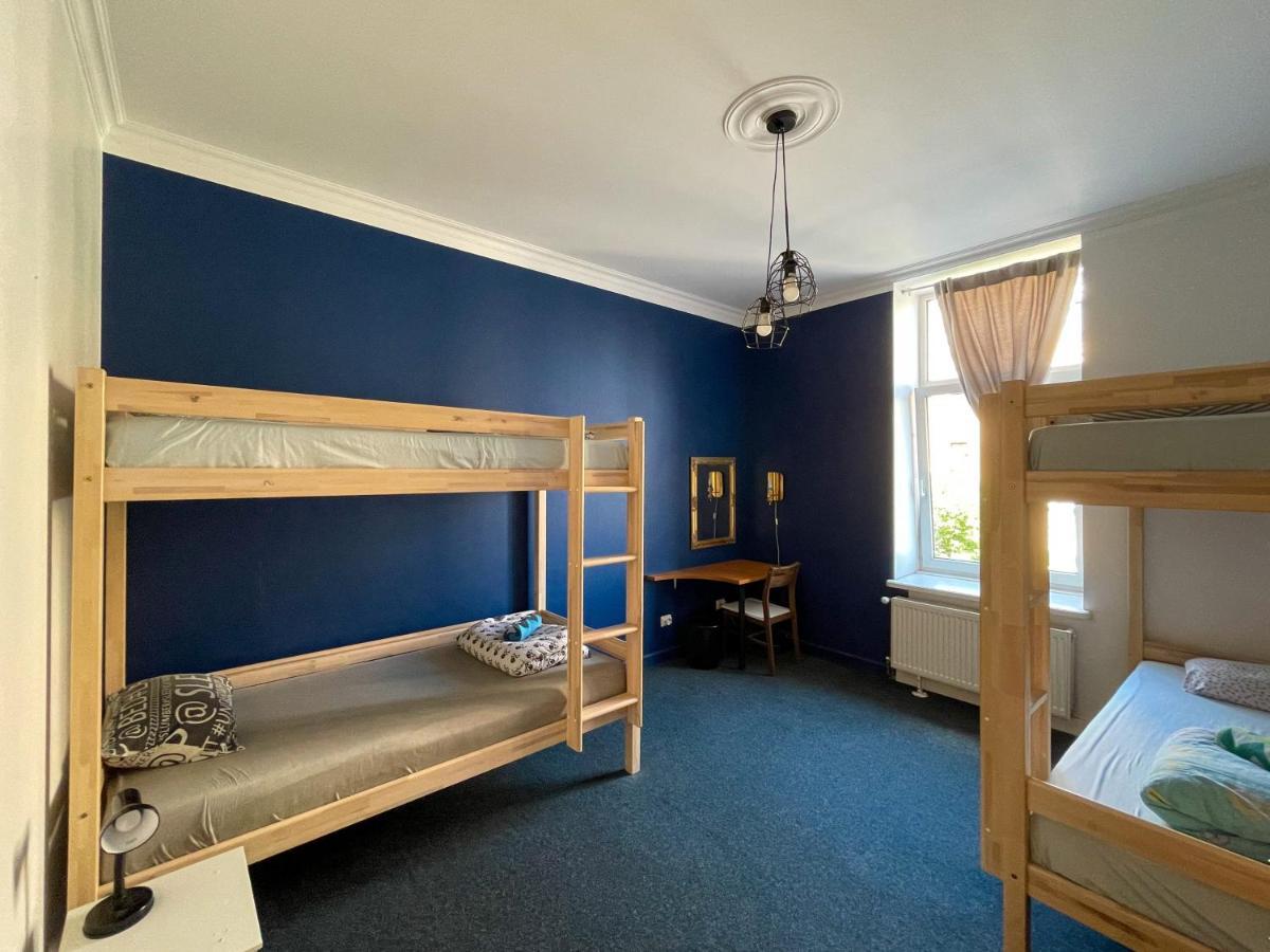Cinnamon Sally Backpackers Hostelli *