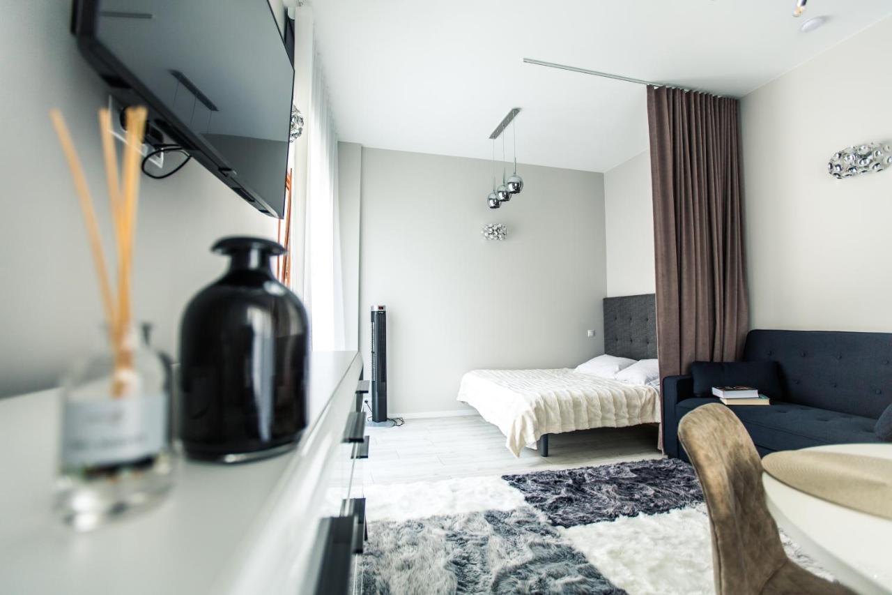 New Modern In The Old Town Apartment