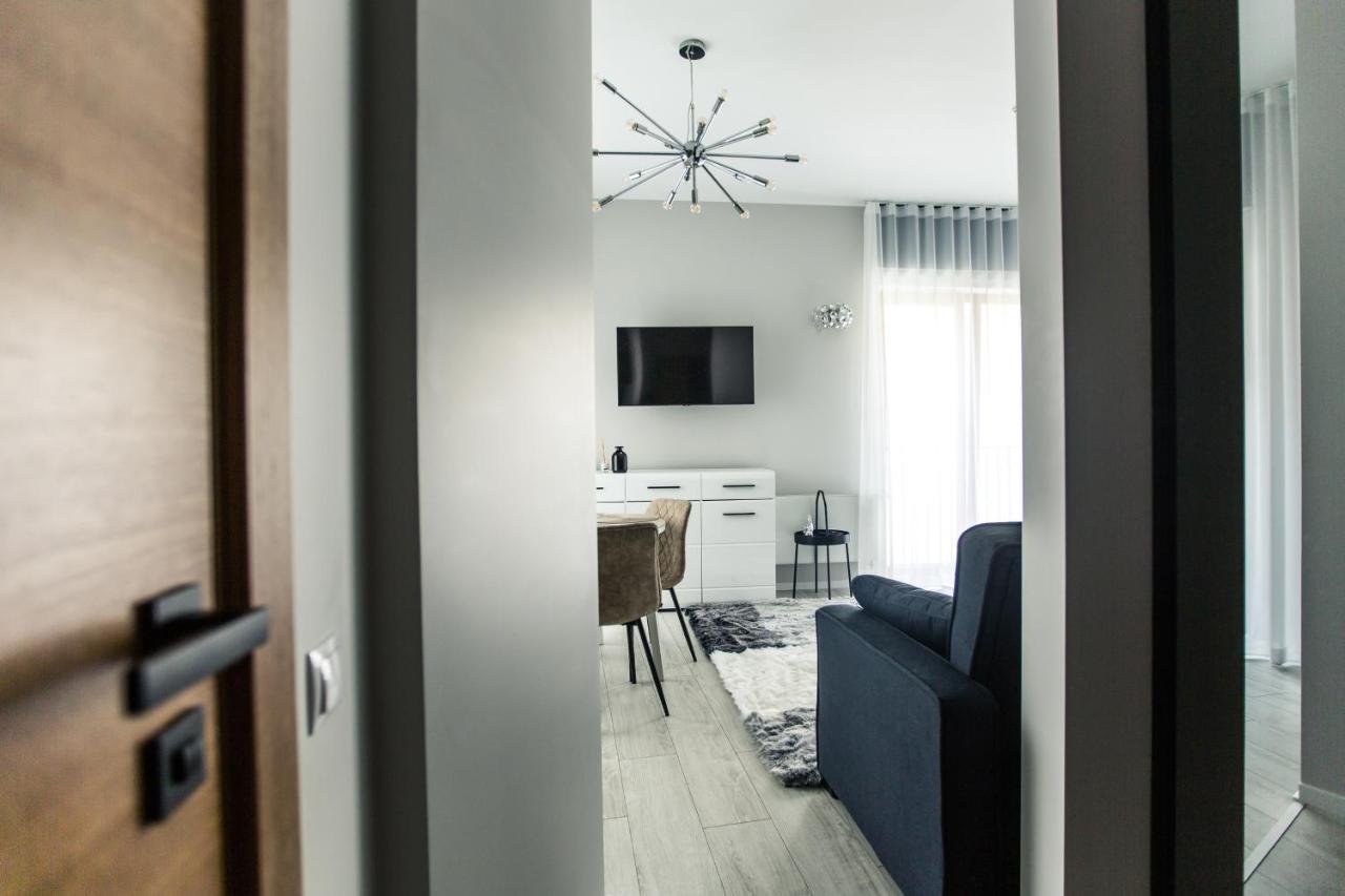 New Modern In The Old Town Apartment *