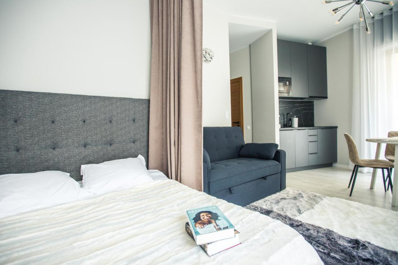 New Modern In The Old Town Apartment *