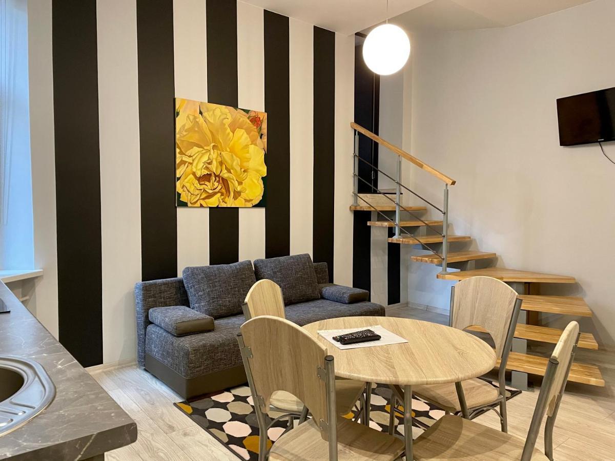 Modern-style Flat 2 Apartment *