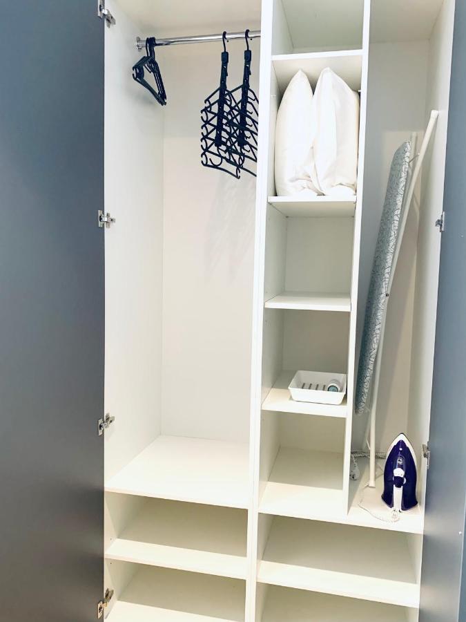 Apartment Quiet In Centre - Self Check-in, Walkable To Major Attractions *
