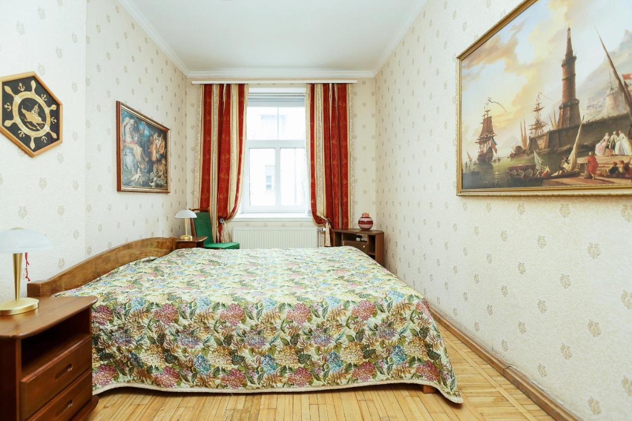Apartment Sunny Grand Apartment By Old Town Riga