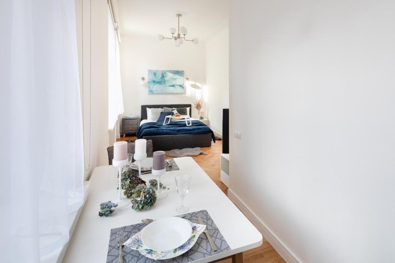 Aparthotel Brivibas House Design In City Center