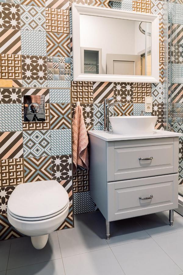Dzīvoklis Morrison Apartment/15 Guests/7bedrooms/riga Old Town