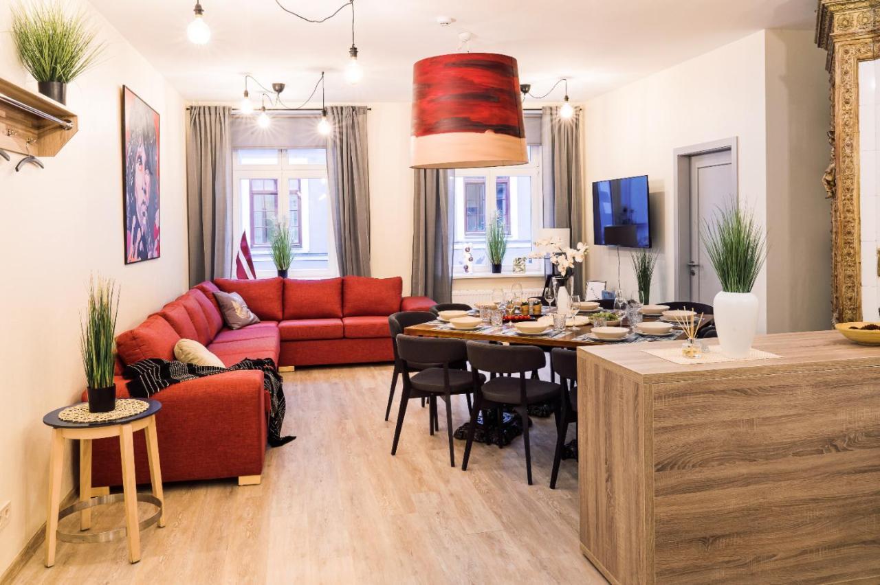 Morrison Apartment/15 Guests/7bedrooms/riga Old Town * Riga