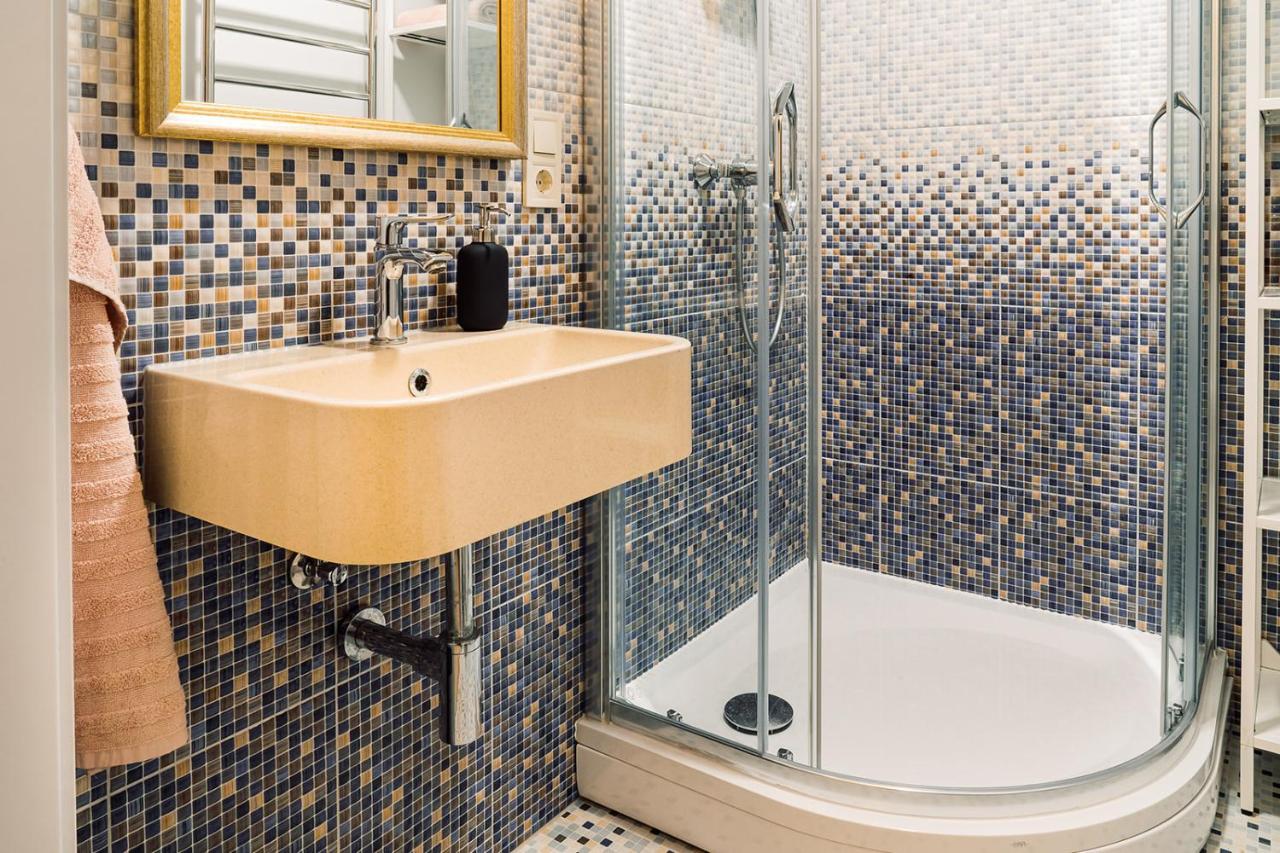 Morrison Apartment/15 Guests/7bedrooms/riga Old Town Dzīvoklis