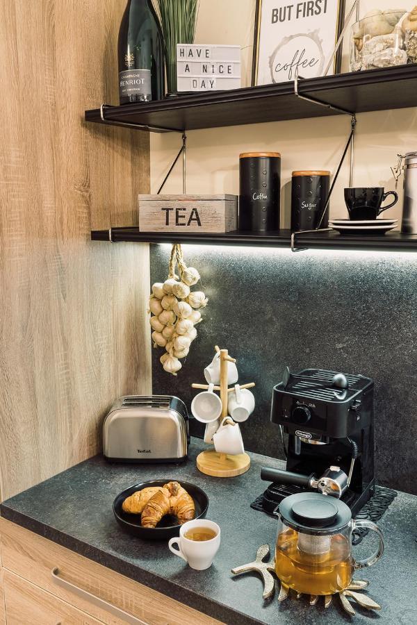 Dzīvoklis Morrison Apartment/15 Guests/7bedrooms/riga Old Town