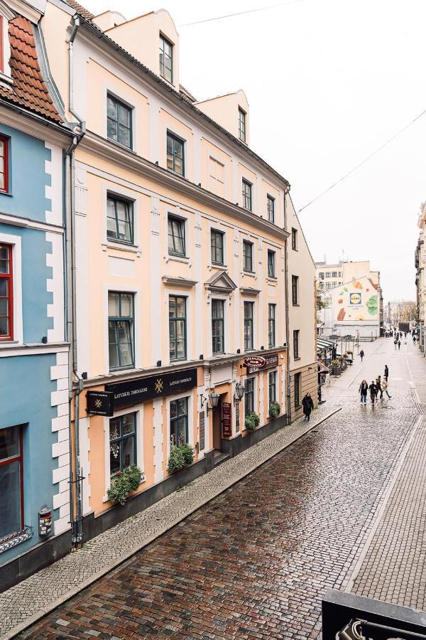 Dzīvoklis Morrison Apartment/15 Guests/7bedrooms/riga Old Town *