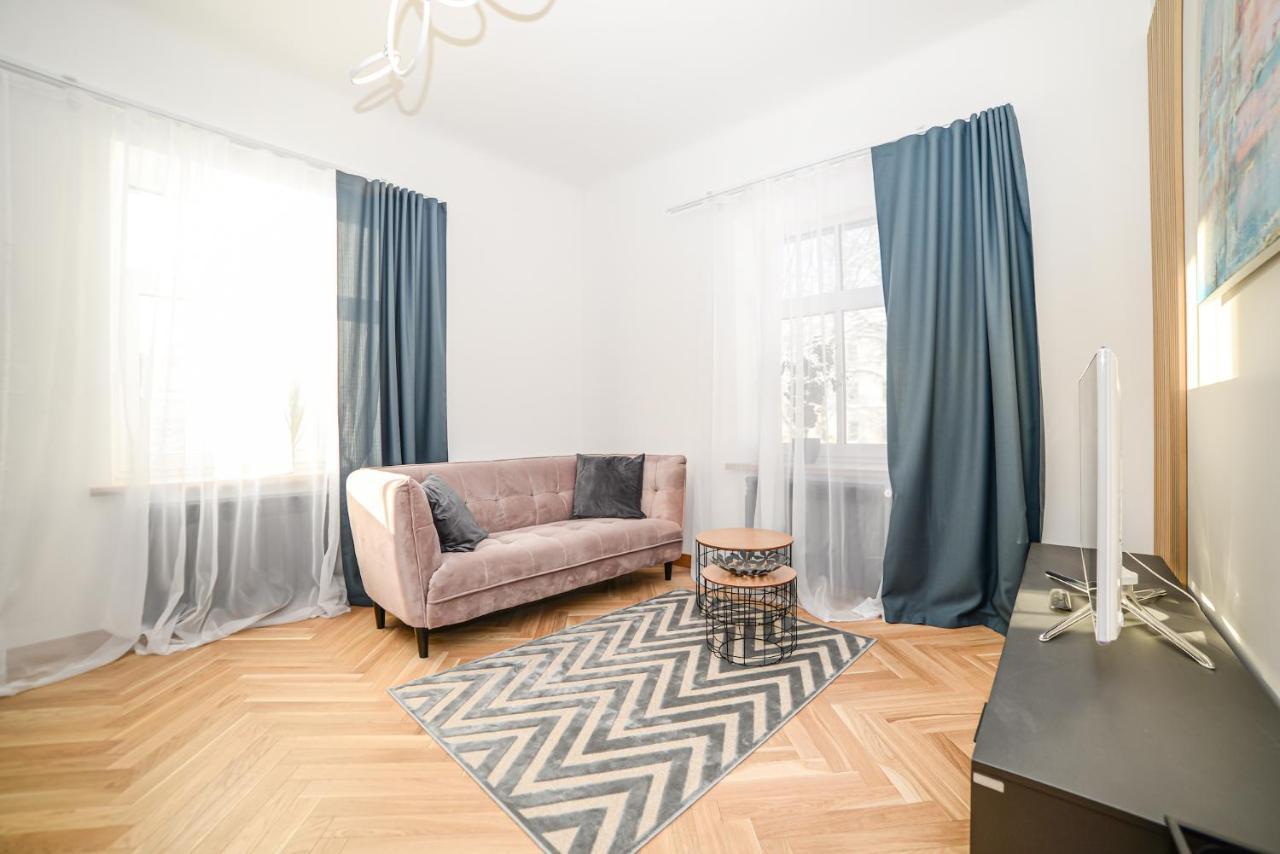 S22 Apartment *