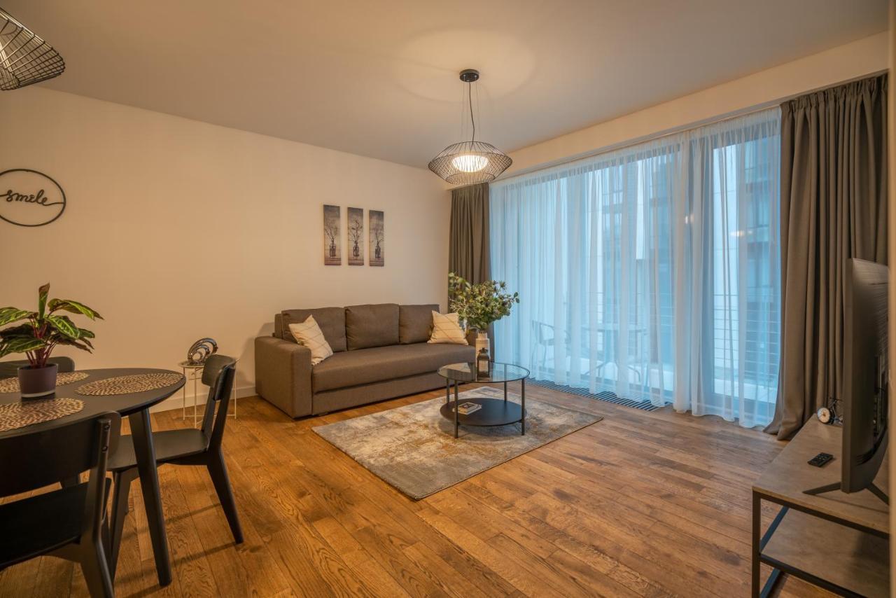 Apartment Easyrooms Dzirnavu Riga