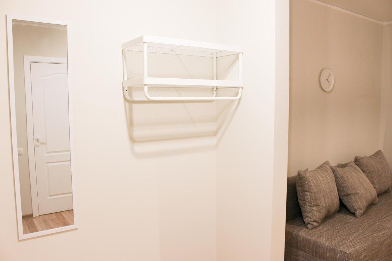 Bright Spacious In With Free Parking Riga