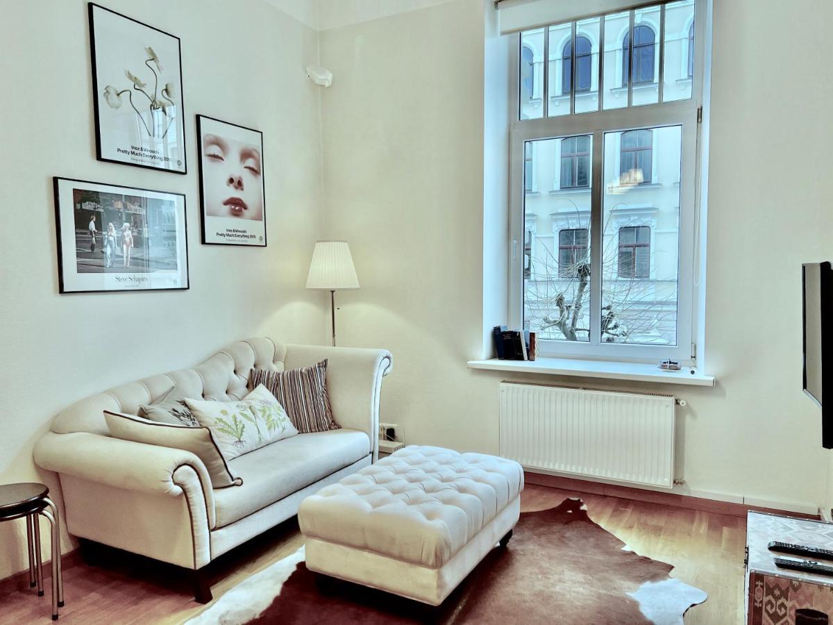 Art Nouveau Masterpiece Experience Apartment