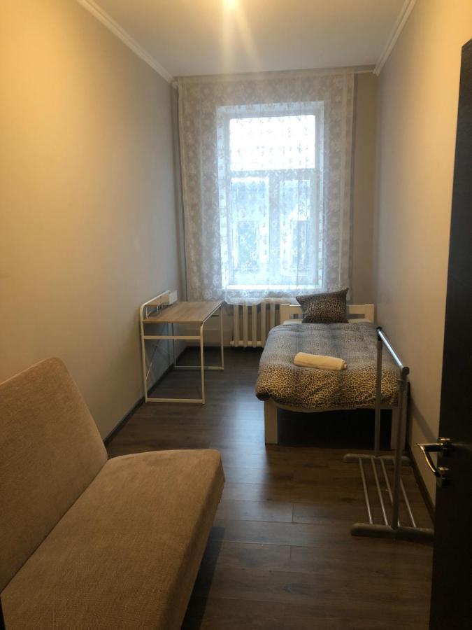 Aivisapartment Hostel *