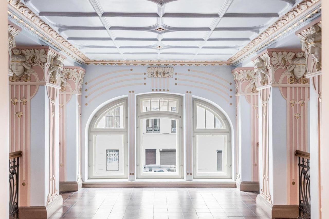 Apartment Art Nouveau Masterpiece Experience