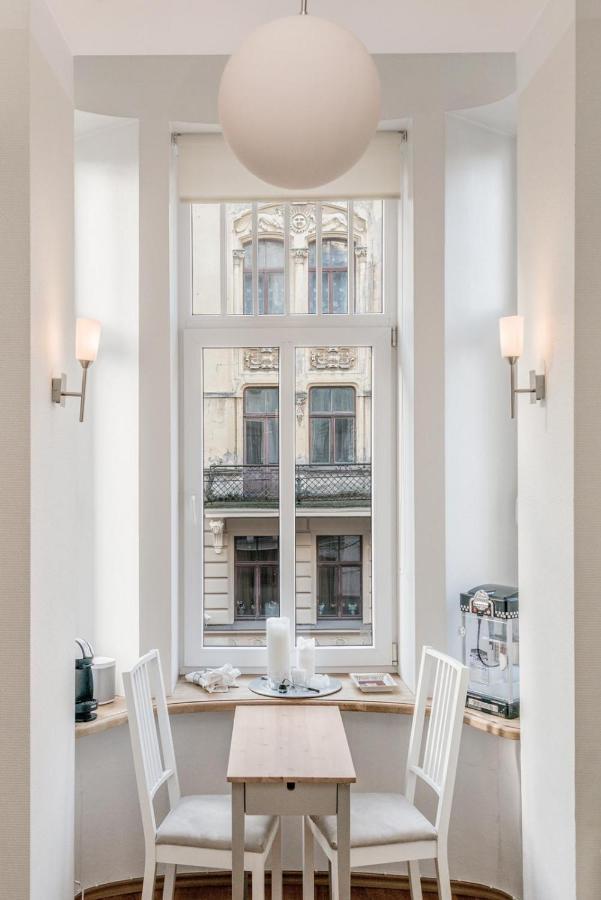 Apartment Art Nouveau Masterpiece Experience