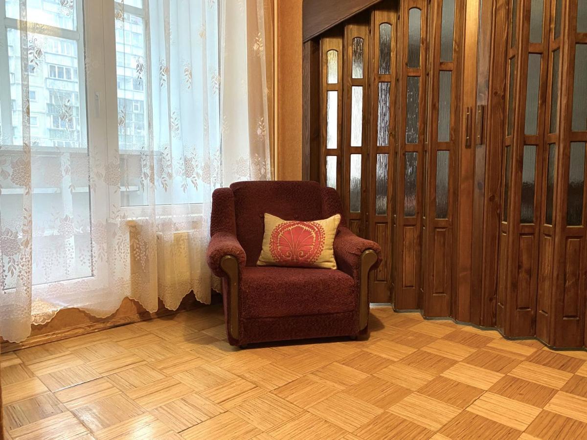 Spacious 3-room & Parking Apartment *