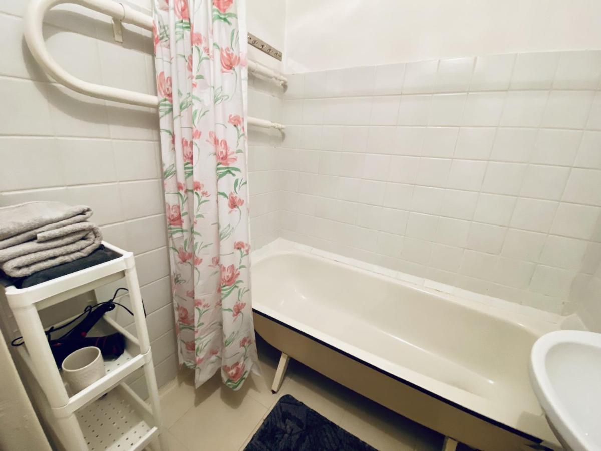 Spacious 3-room & Parking Apartment *