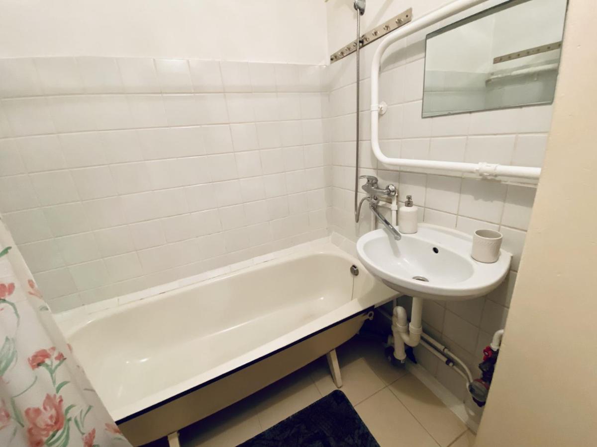 Spacious 3-room & Parking