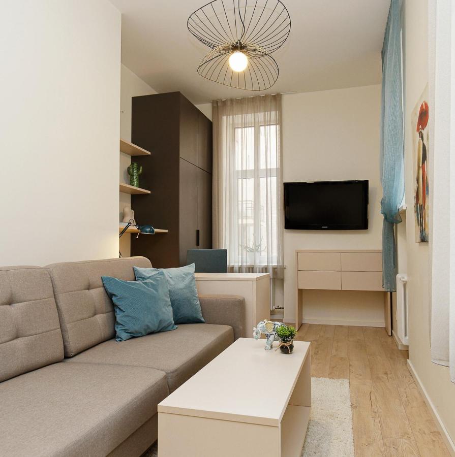 Lovely & Stylish Center Studio *