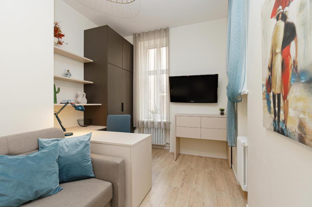 Apartment Lovely & Stylish Center Studio