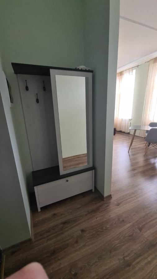 Art Deco One-bedroom In Library House With Free 5g Wifi *