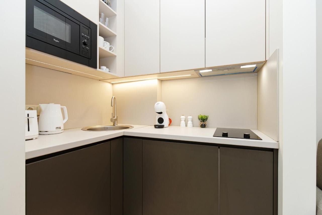 Lovely & Stylish Center Studio