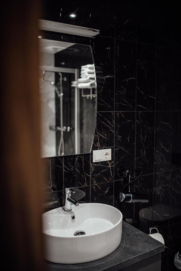 Old Plaza Hotel 3*