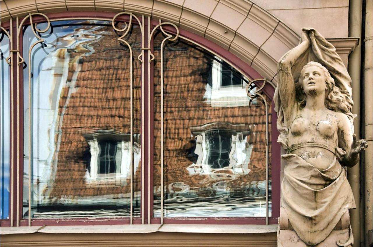 Hostel Blue Bird In Old Town Riga