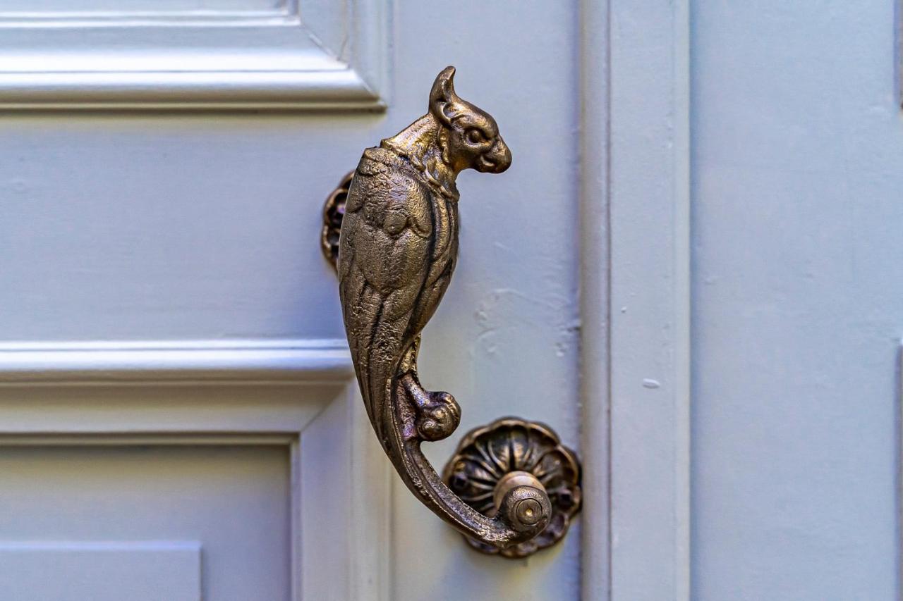 Hostel Blue Bird In Old Town Riga