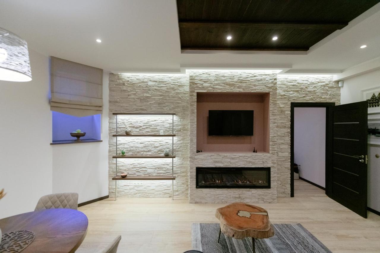 Premium - Ground Floor With Separate Entrance