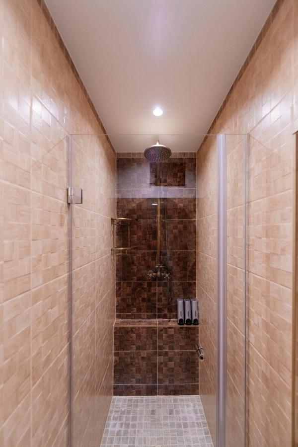 Premium - Ground Floor With Separate Entrance
