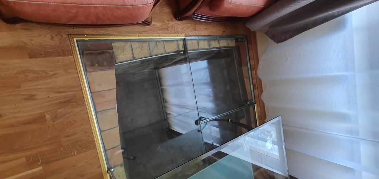 Apartment Hot Ernestines 7-2 Enjoy The Feel Of And History! *