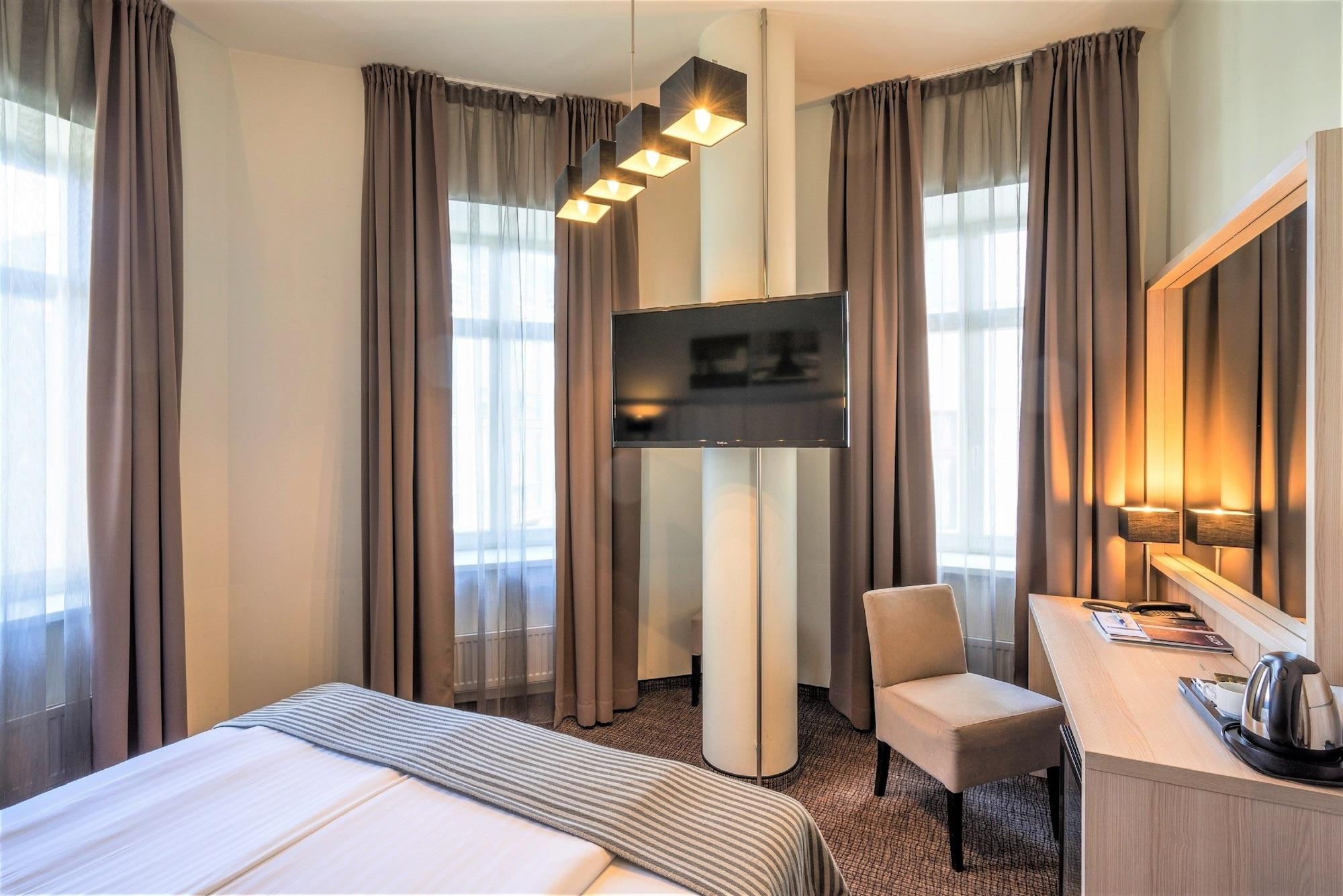 Hotel Wellton Centrum & 4*